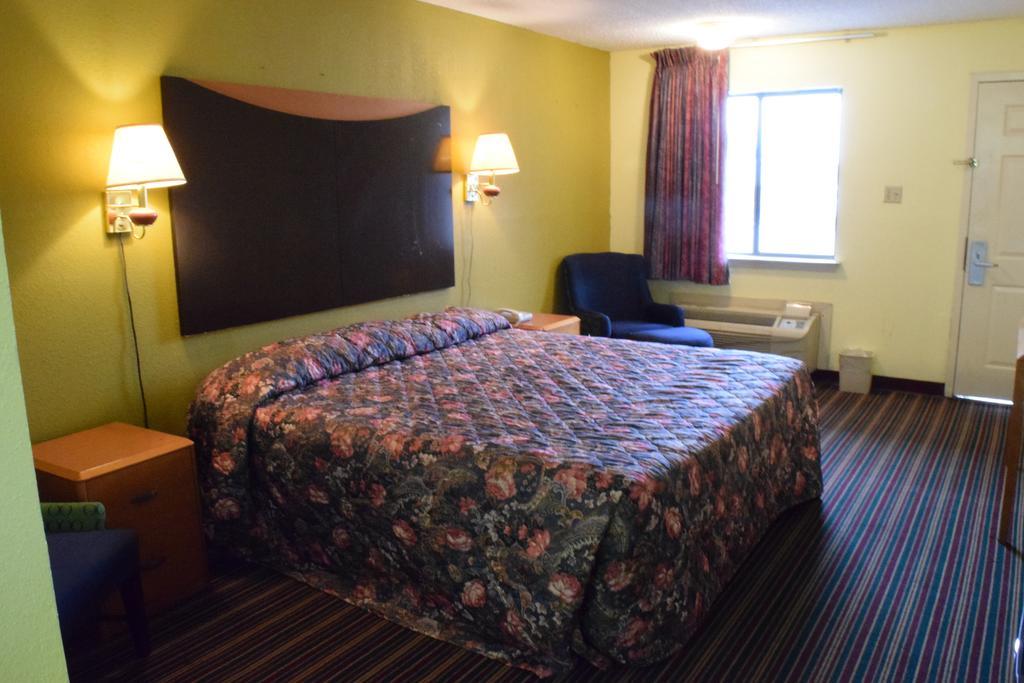 Executive Inn أوديسا الغرفة الصورة
