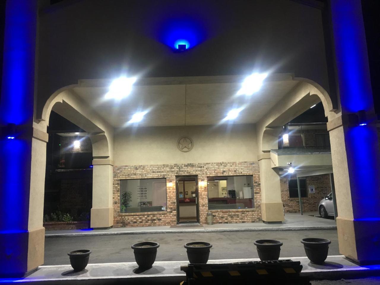 Executive Inn أوديسا المظهر الخارجي الصورة