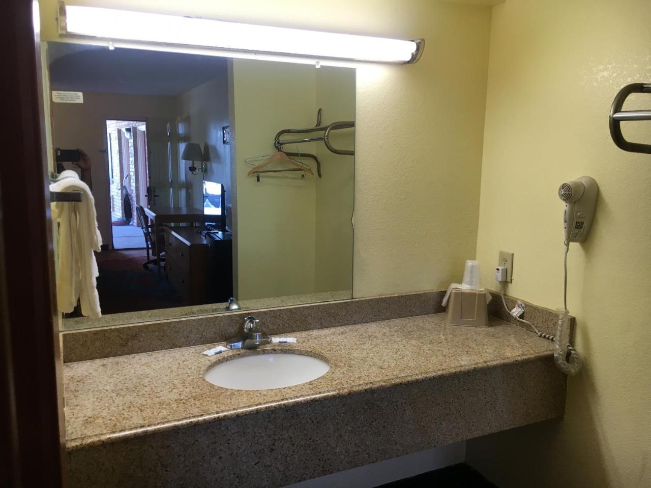 Executive Inn أوديسا المظهر الخارجي الصورة